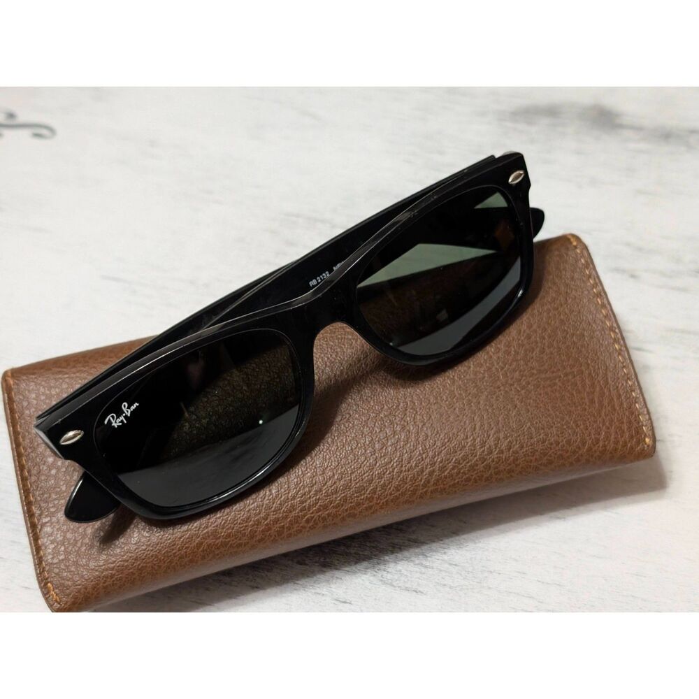 Ray-Ban RB2132 New Wayfarer 901 Black 52mm – Fair Condition – AS-IS
